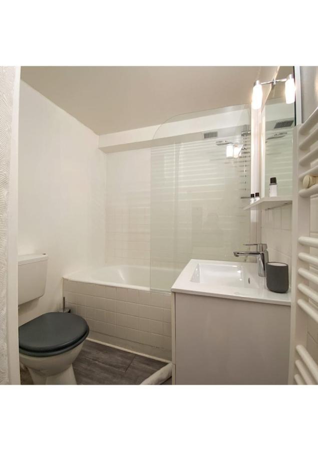 Coup de Coeur au pied du château - Joli studio idéalement placé Annecy Extérieur photo